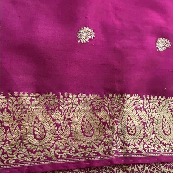 India gold embroidered purple silk shawl scarf - Picture 6 of 9